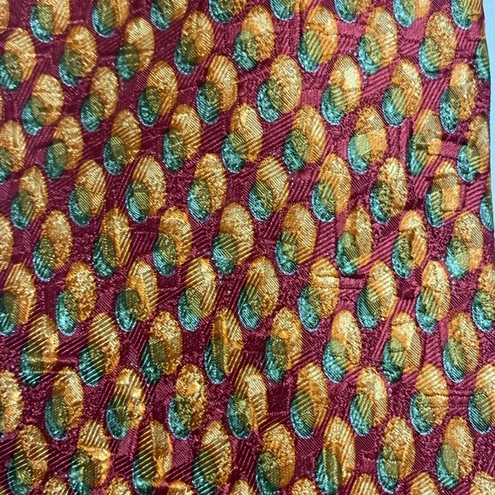 Ermenegildo Zegna Elegant 100% Silk Men's Tie
